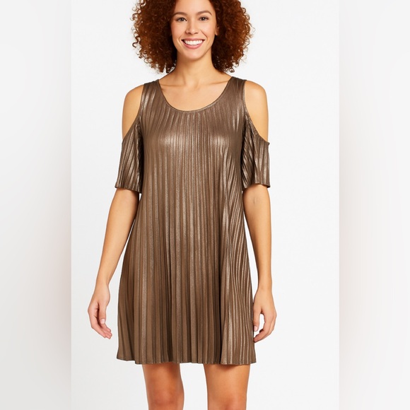 She + Sky Dresses & Skirts - She & Sky Bronze Gold Metallic Pleated Cold Shoulder Dress Women’s Small